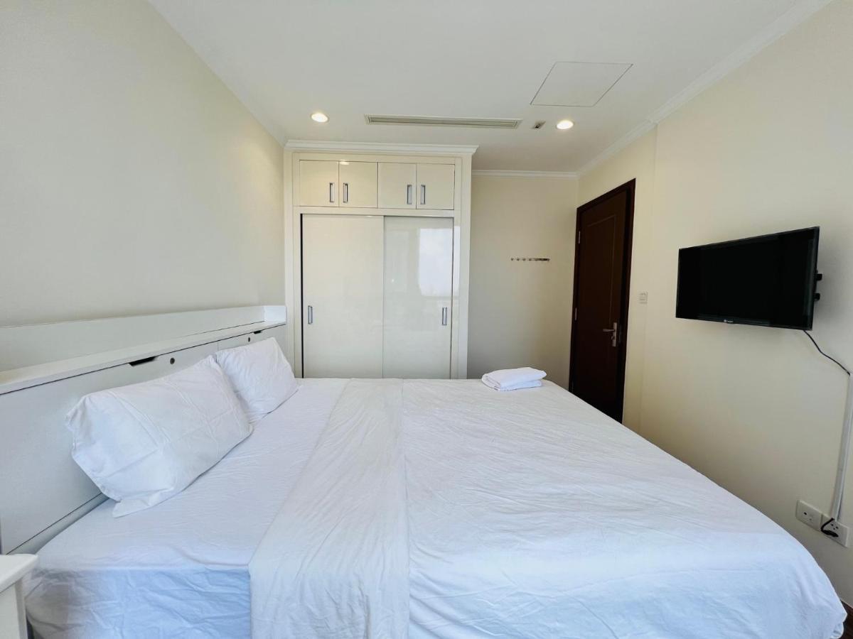 הו צ'י מין סיטי Homes By Christine - Vinhomes Central Park מראה חיצוני תמונה