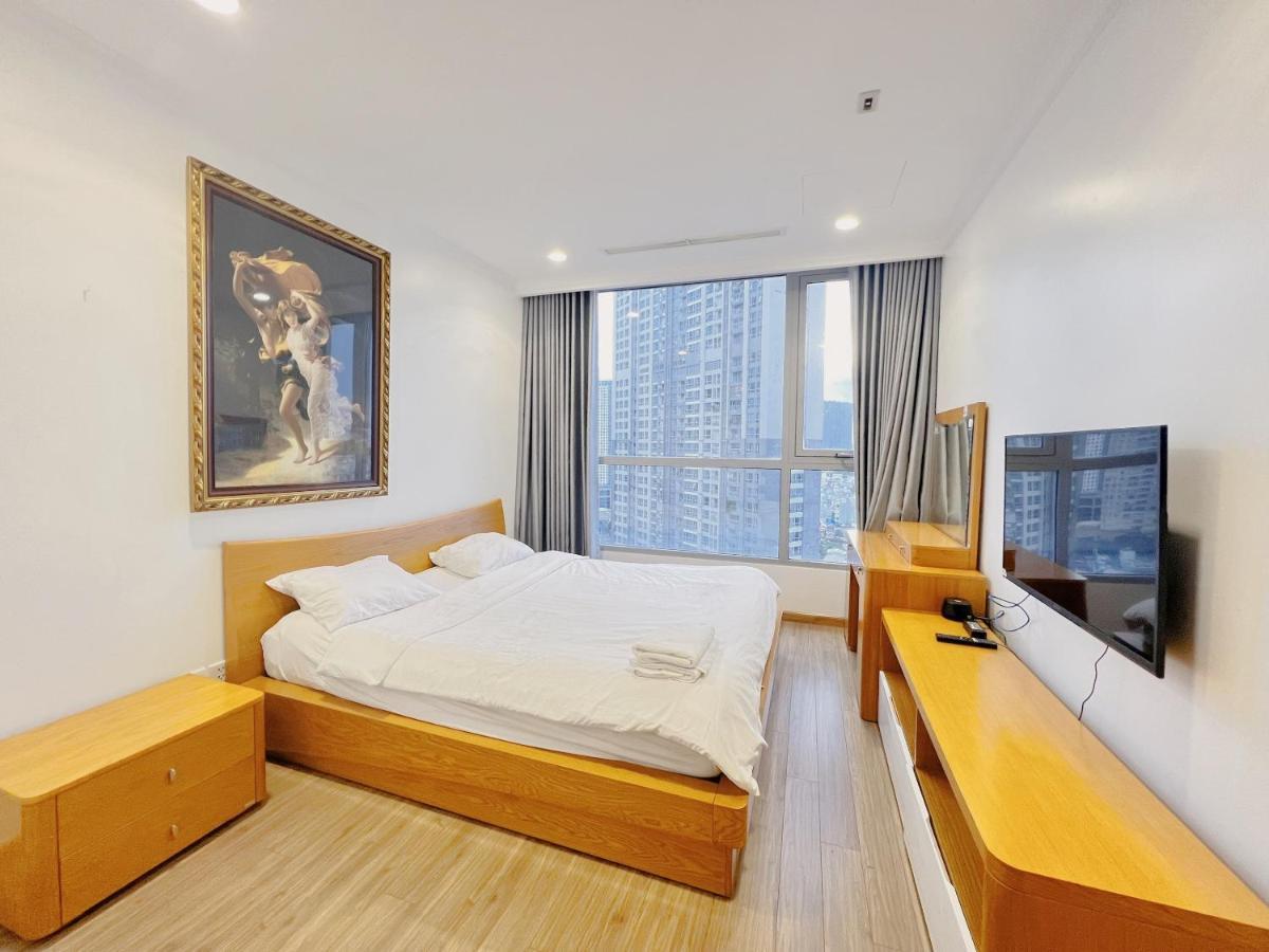 הו צ'י מין סיטי Homes By Christine - Vinhomes Central Park מראה חיצוני תמונה