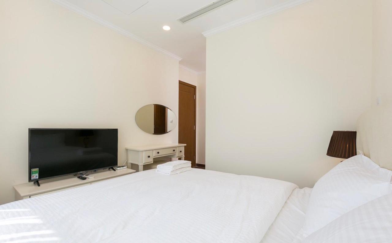 הו צ'י מין סיטי Homes By Christine - Vinhomes Central Park מראה חיצוני תמונה
