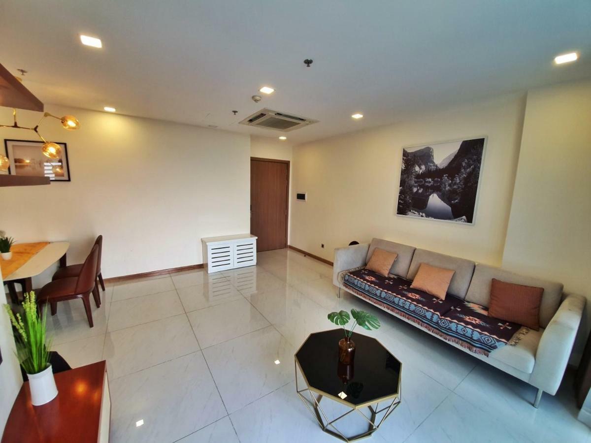 הו צ'י מין סיטי Homes By Christine - Vinhomes Central Park מראה חיצוני תמונה