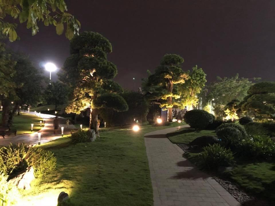 הו צ'י מין סיטי Homes By Christine - Vinhomes Central Park מראה חיצוני תמונה
